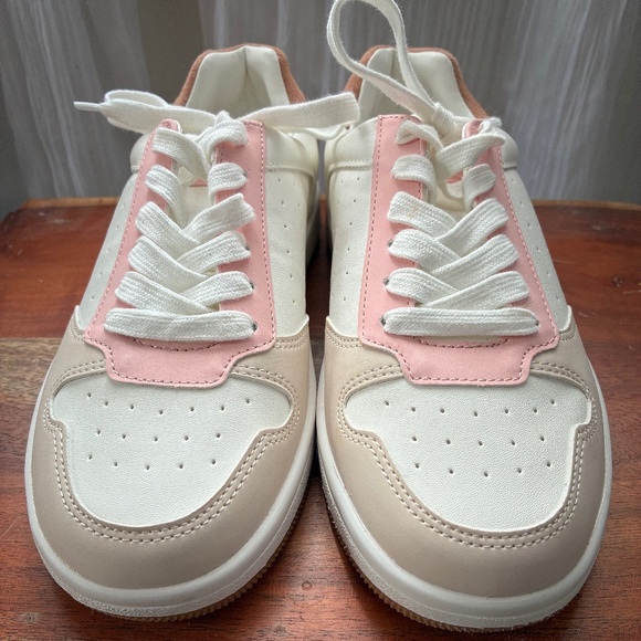 ✨ J.Crew Women’s Sneakers – Size 8 | New Without Tags ✨ - Picture 1 of 6